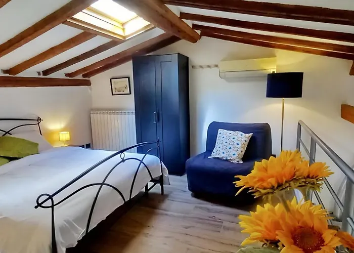 Tuscan Loft - 7 Guests With Patio * Флоренция